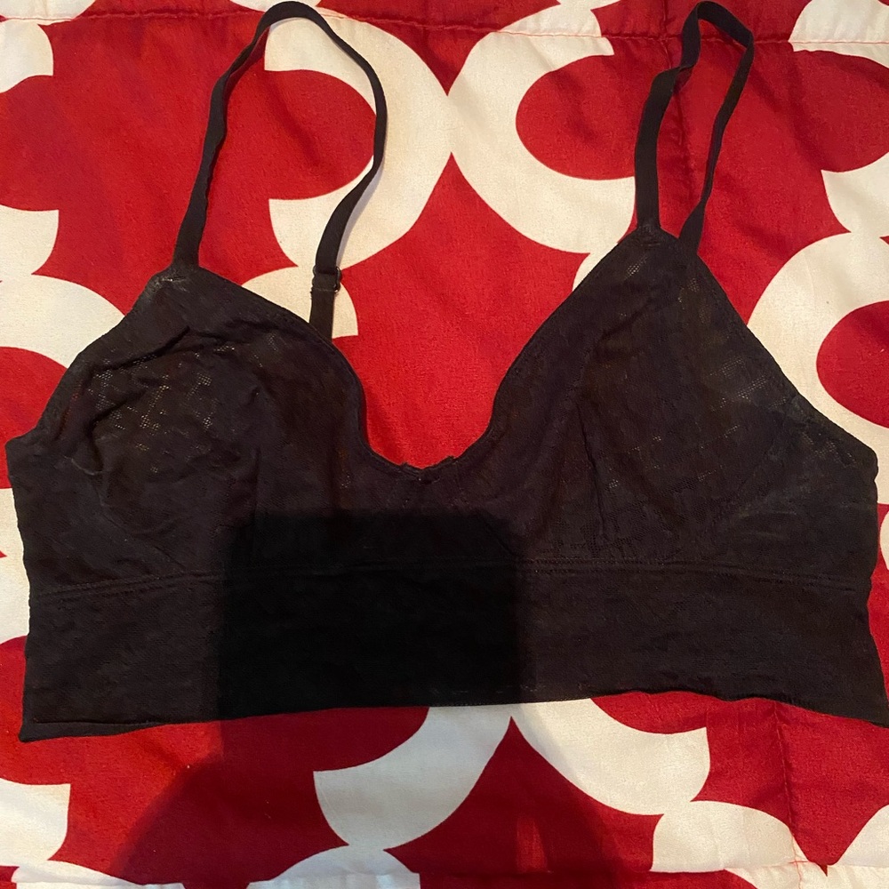 Used Skims Women’s bra in Size Small